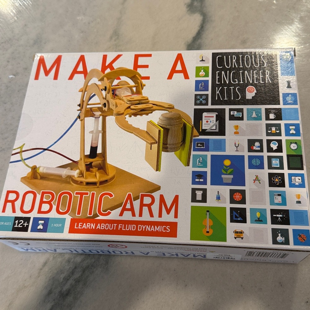 NEW unopened. Make a robotic arm engineering kit. curious engineer